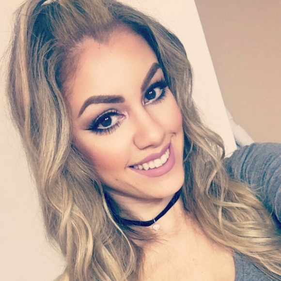 Meet your Posher, Janeth - Picture 2 of 2